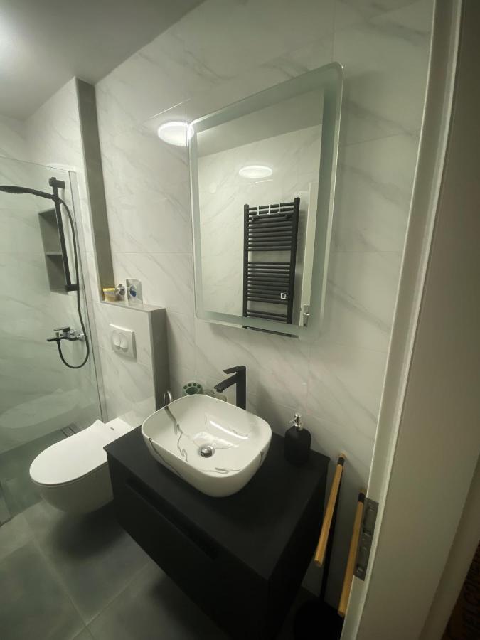 Astoria Apartment Varaždin Екстериор снимка