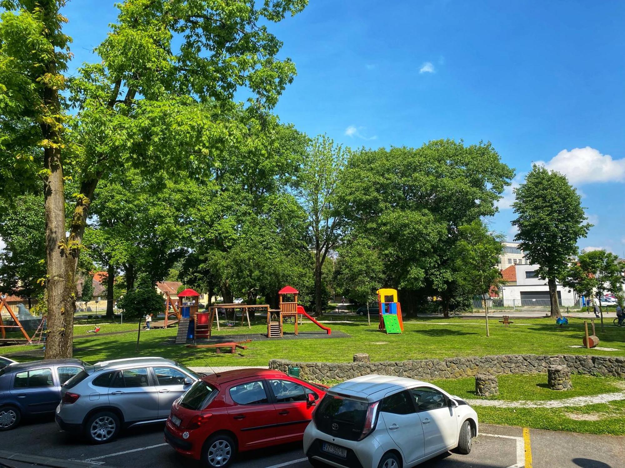 Astoria Apartment Varaždin Екстериор снимка