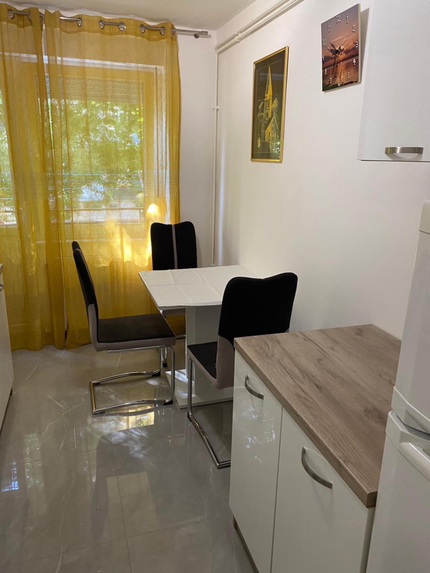 Astoria Apartment Varaždin Екстериор снимка